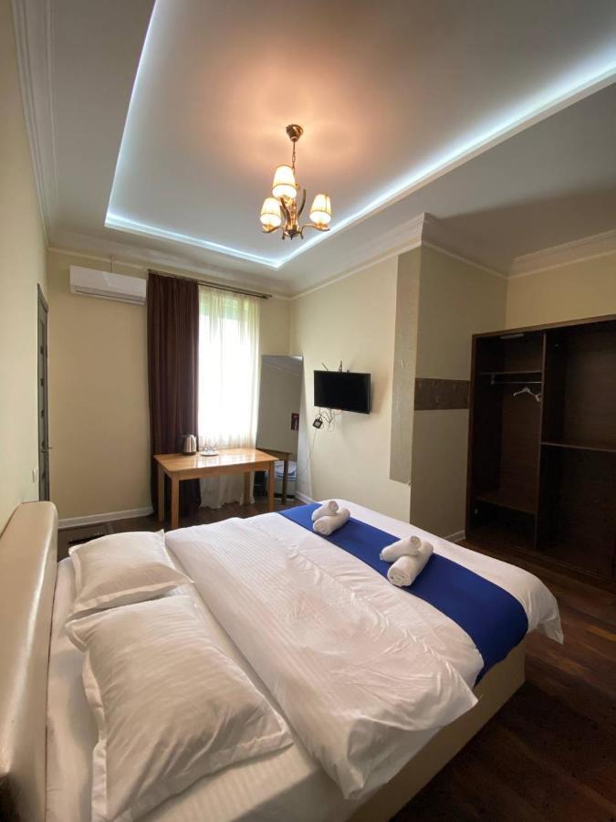 Guest House Kobuleti On Aghmashenebeli Exterior foto