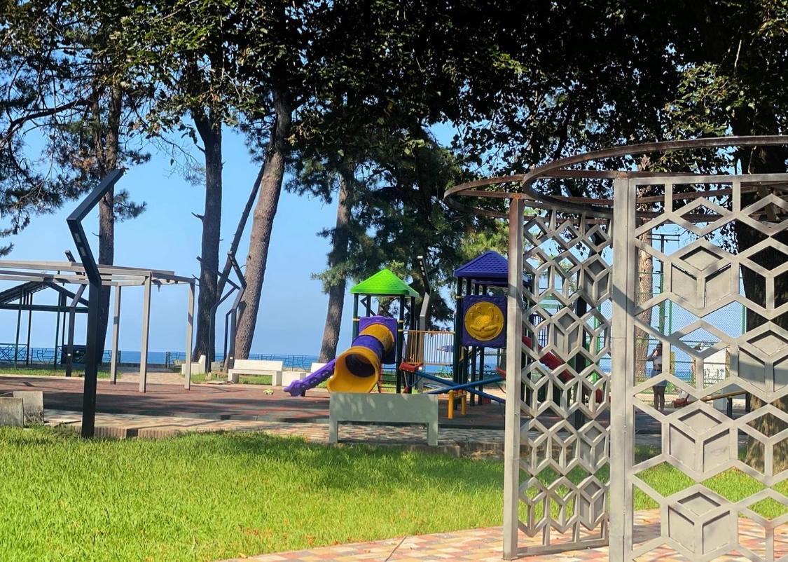 Guest House Kobuleti On Aghmashenebeli Exterior foto