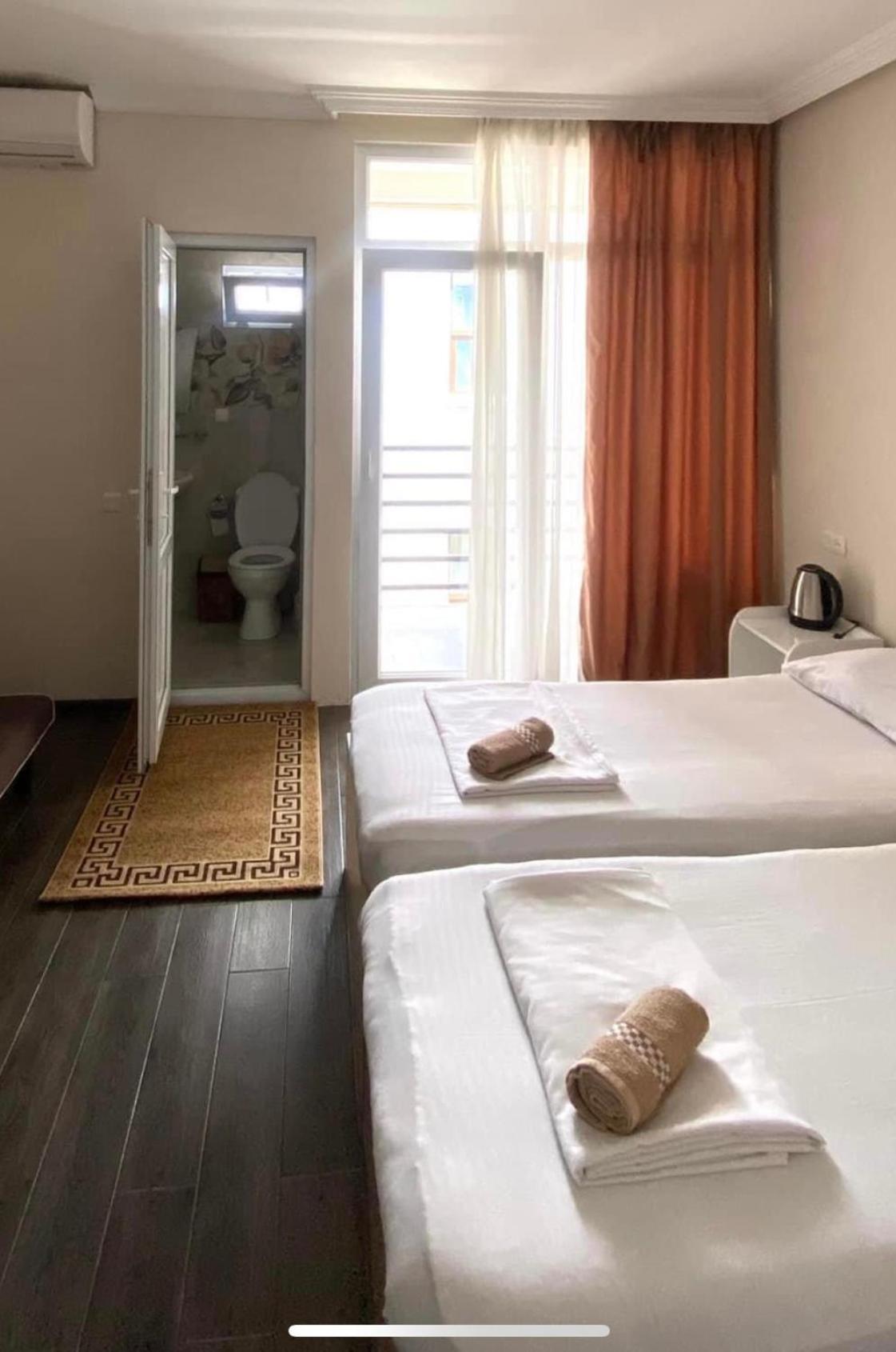 Guest House Kobuleti On Aghmashenebeli Exterior foto