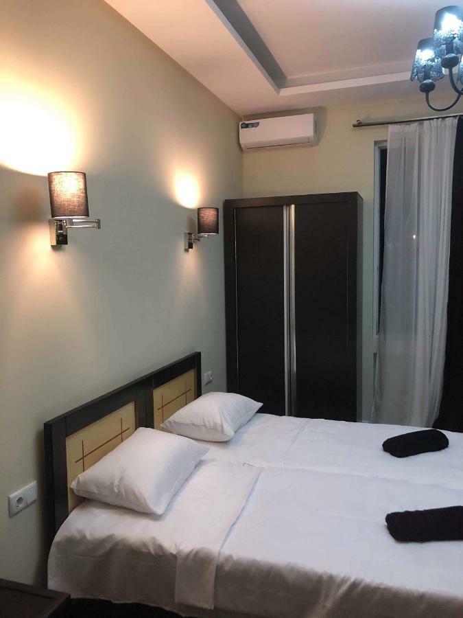 Guest House Kobuleti On Aghmashenebeli Exterior foto